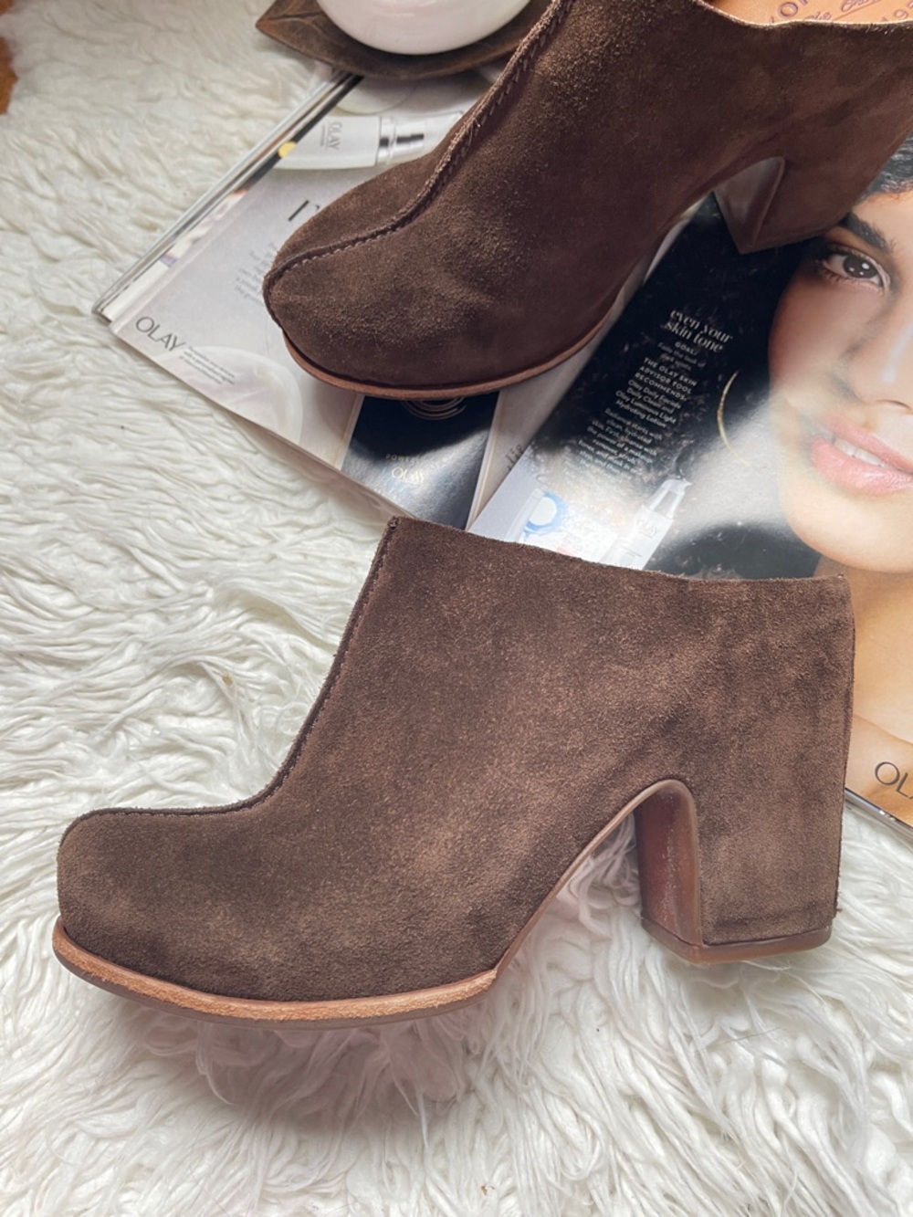 Kork-Ease Women’s Brown Suede Heeled Mules - Picture 2 of 10